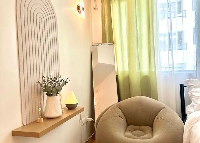 Cozy Near Moa Airport Aseana Pitx