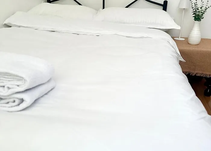 Cozy Near Moa Airport Aseana Pitx Apartamento *