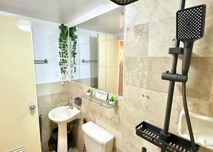 Cozy Near Moa Airport Aseana Pitx Apartamento